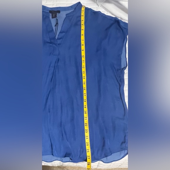 Rachel Roy Colbalt Blue V-Neck Lightweight and Flowy Blouse Size XL - Picture 2 of 8